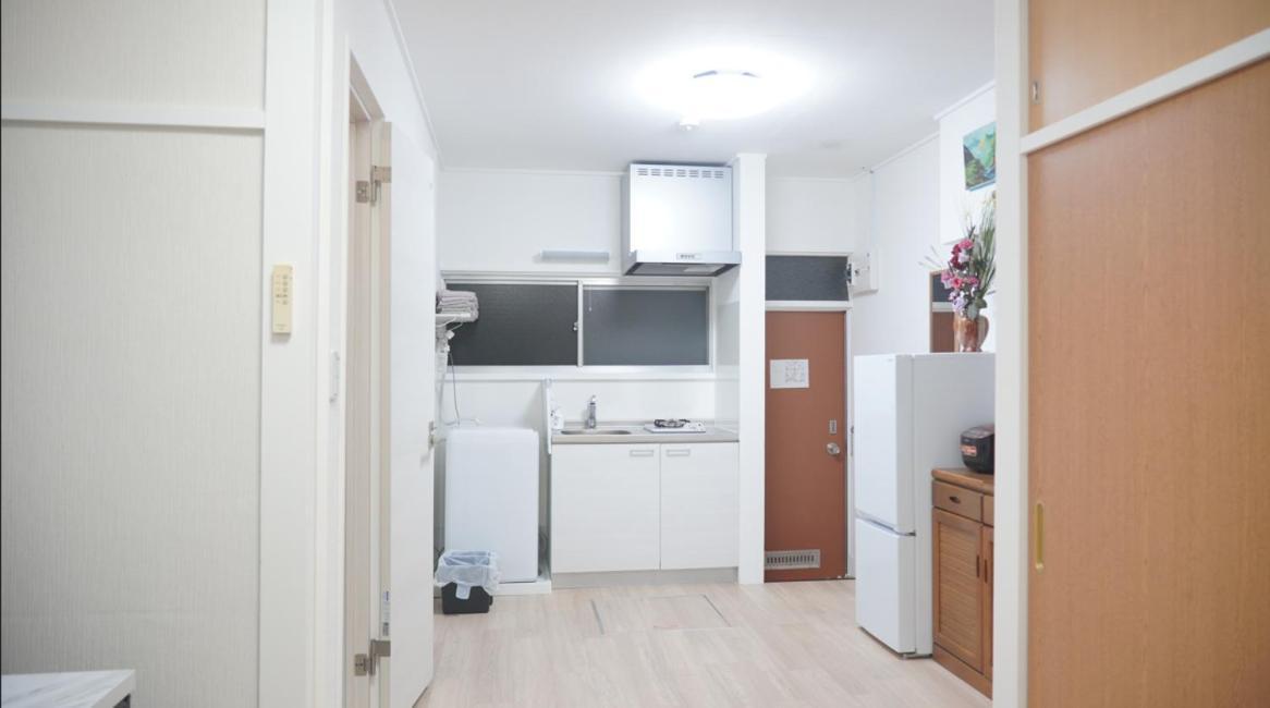 Uhome Tsubame Apartment Tokio Exterior foto